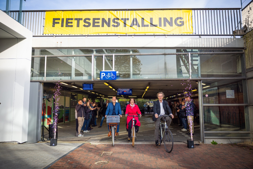 Opening vernieuwde fietsenstalling